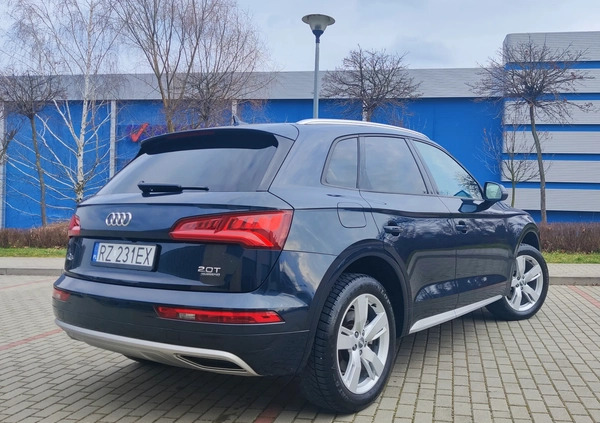 Audi Q5 cena 104890 przebieg: 111916, rok produkcji 2017 z Rzeszów małe 436